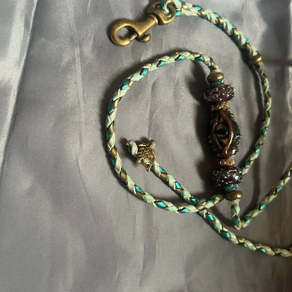 Competition Handmade Beaded Kangaroo Leather Green and Gold Dog Lead - Picture 5 of 6